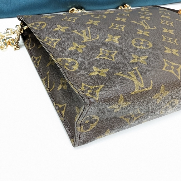 ✨Louis Vuitton✨ Toiletry 26 Brown monogram pouch. Very Good Condition - Picture 12 of 15